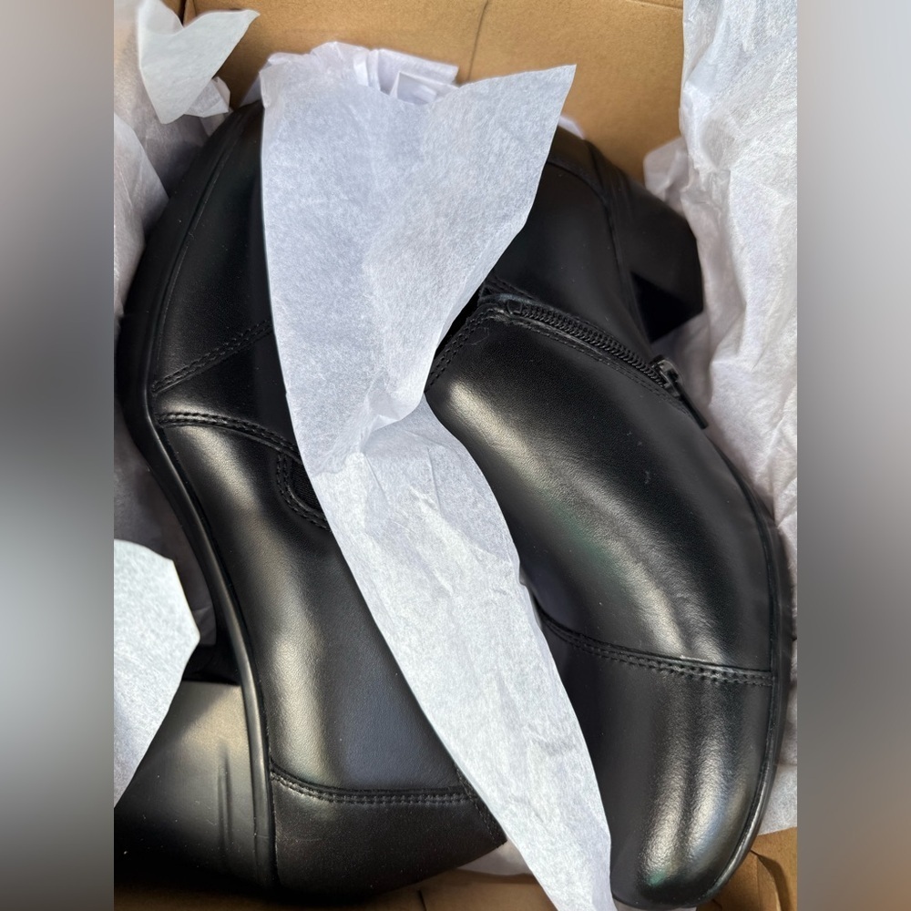 CLARKS EMSLIE WARREN Black Leather Women's Shoes 9 NEW IN BOX - Picture 9 of 10